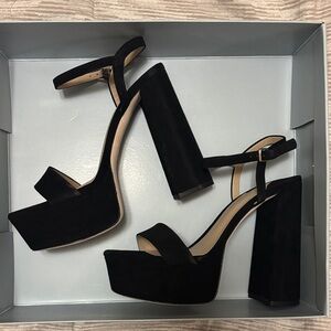 Antonio Melani heels